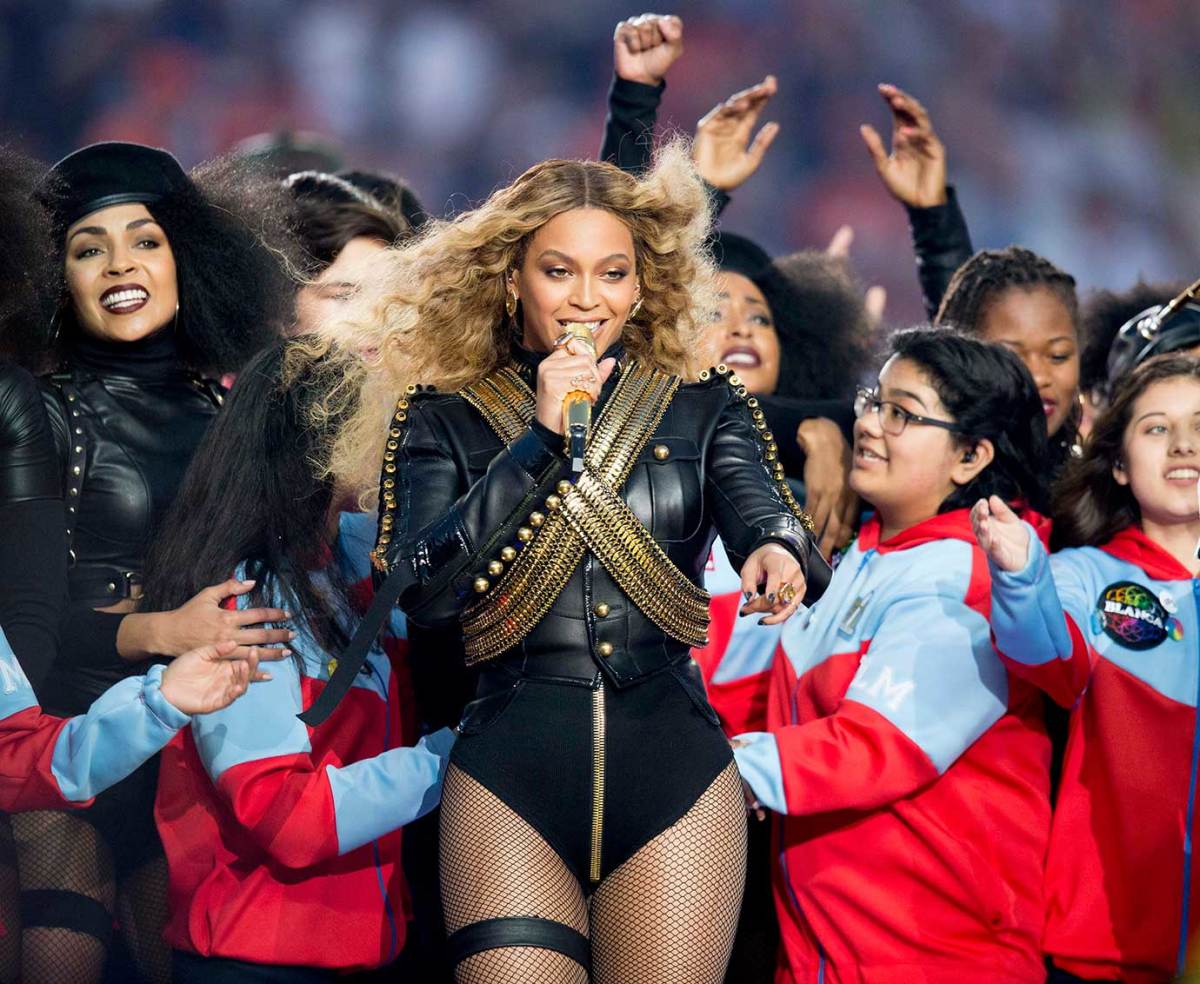 Super Bowl 50 halftime show121_TK1_03508.jpg