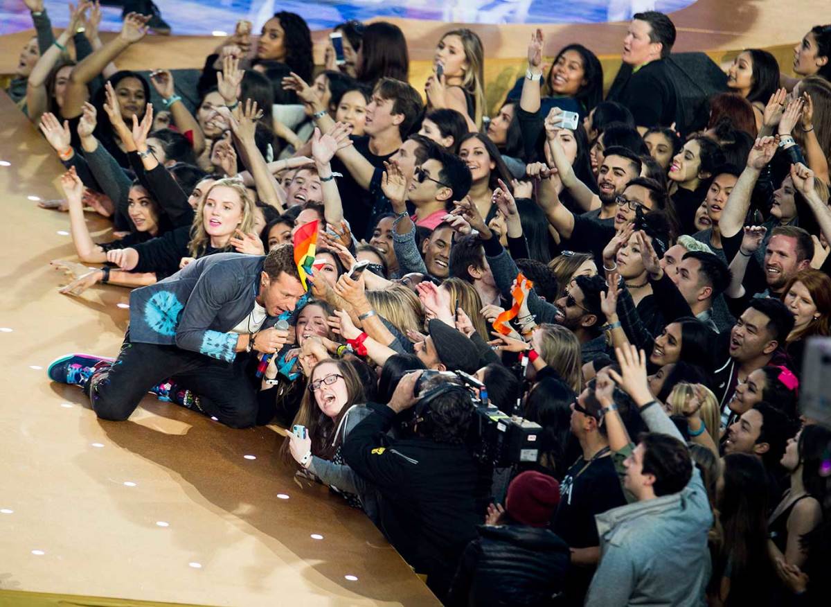 Super Bowl 50 halftime show128_TK1_01790.jpg