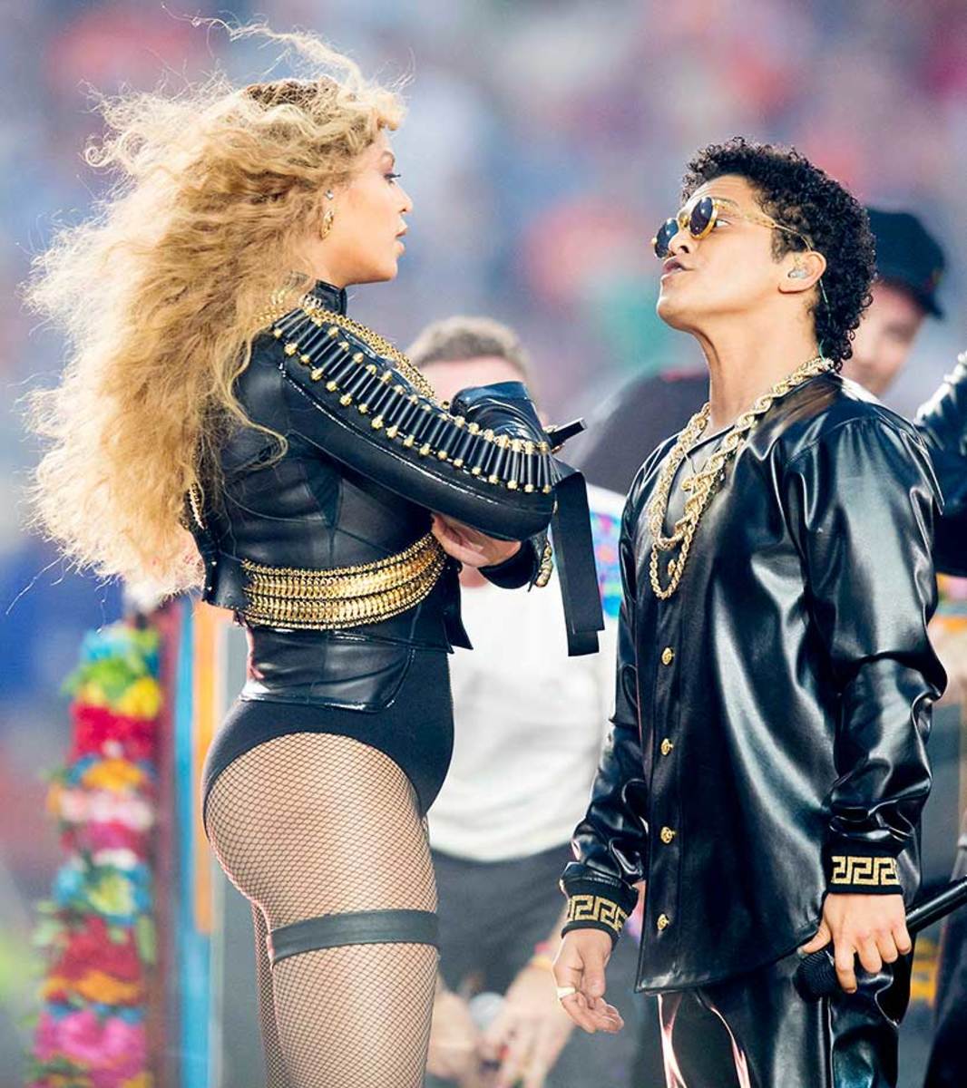 Super Bowl 50 halftime show121_TK1_03338.jpg