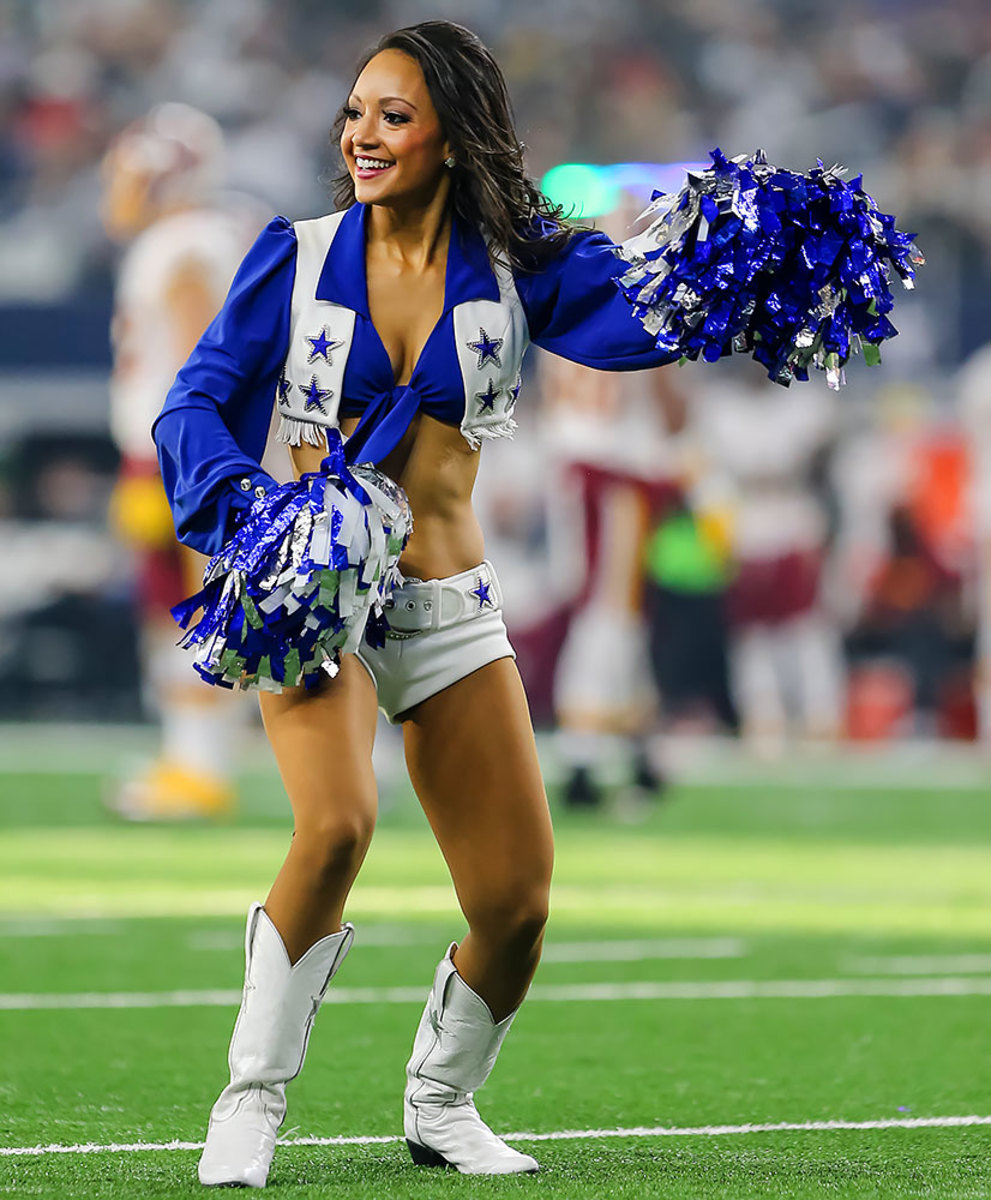 Dallas-Cowboys-cheerleaders-GettyImages-625826712_master.jpg