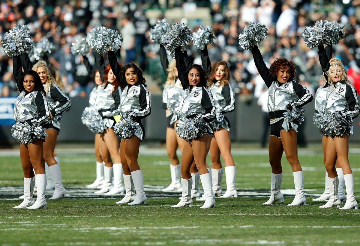 Oakland-Raiders-Raiderettes-cheerleaders-GettyImages-626167872_master.jpg