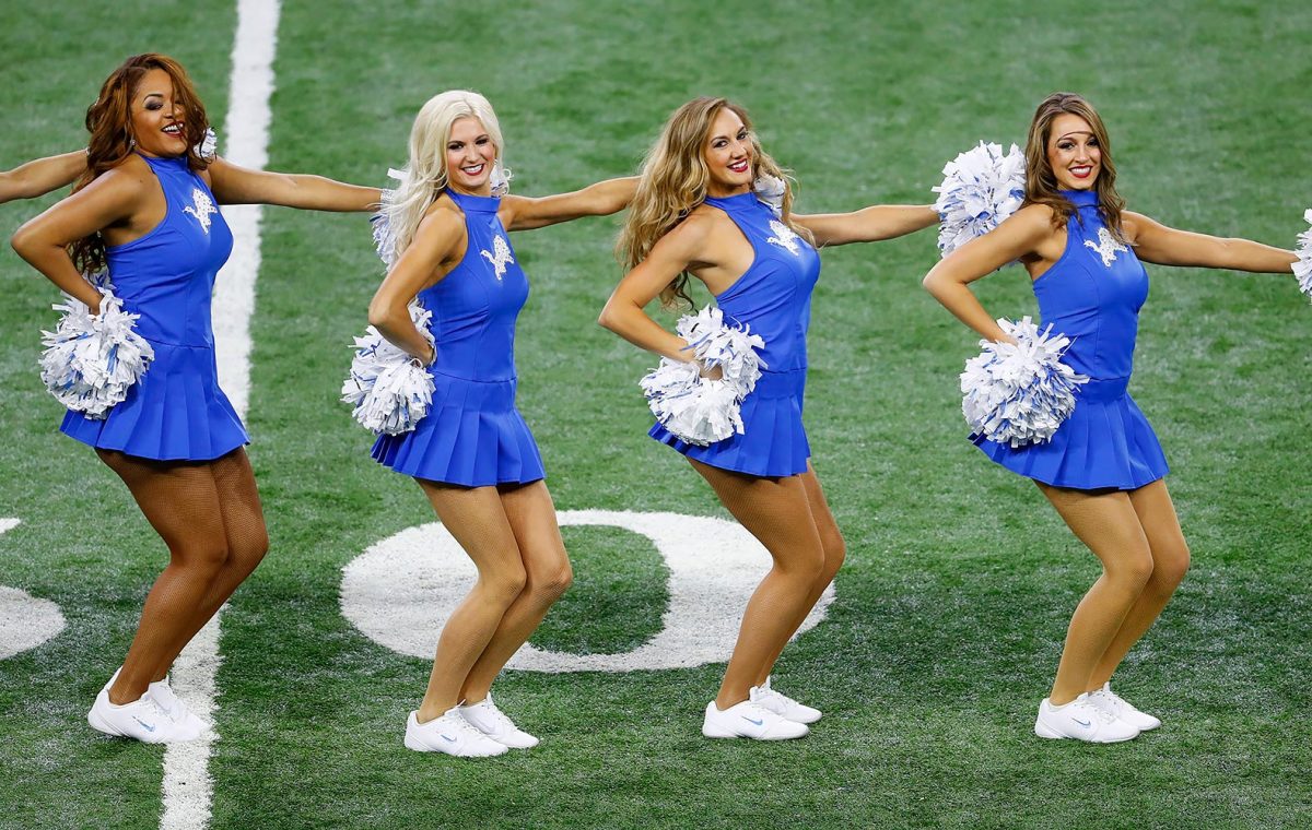 Detroit-Lions-cheerleaders-AP_16333762882828.jpg