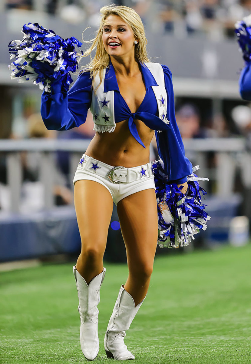 Dallas-Cowboys-cheerleaders-GettyImages-625826696_master.jpg