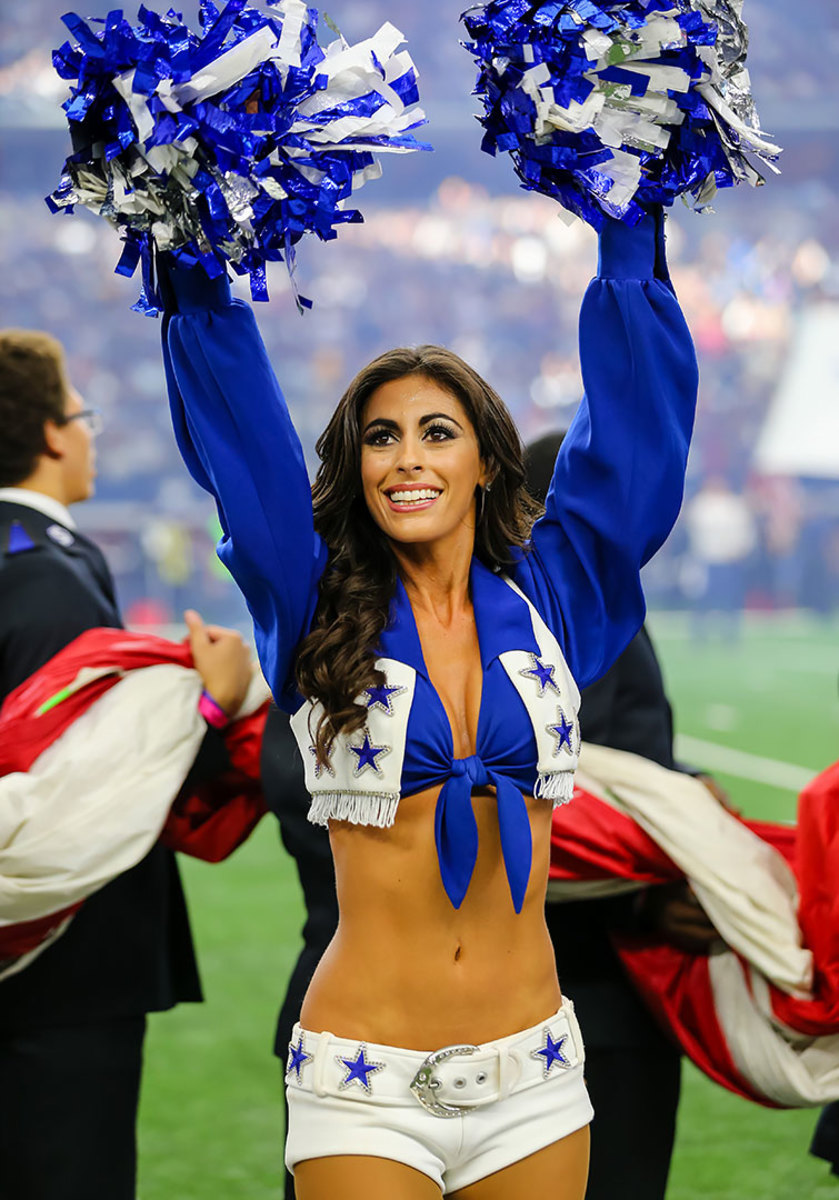 Dallas-Cowboys-cheerleaders-GettyImages-625826870_master.jpg