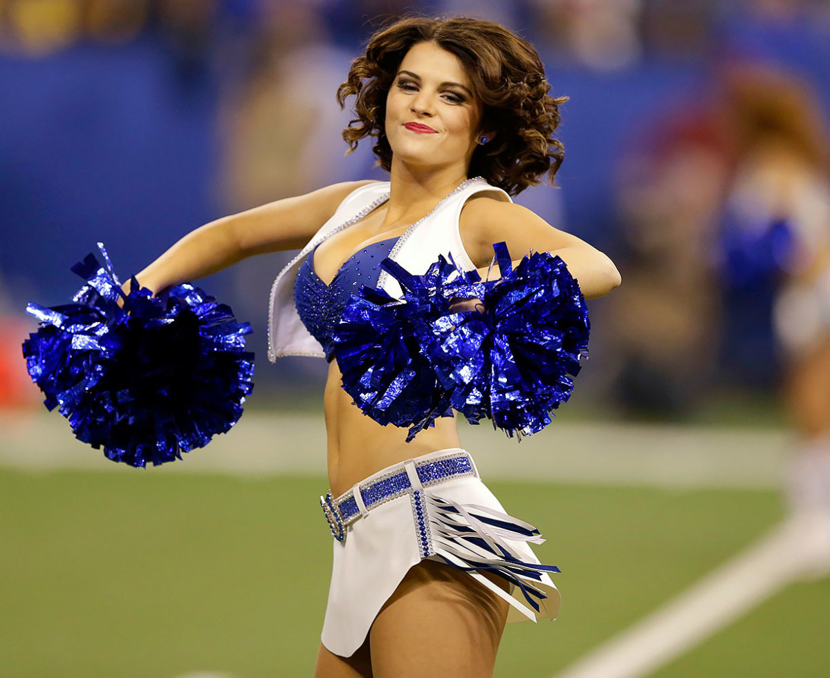 Indianapolis-Colts-cheerleaders-AP_16330094839421.jpg