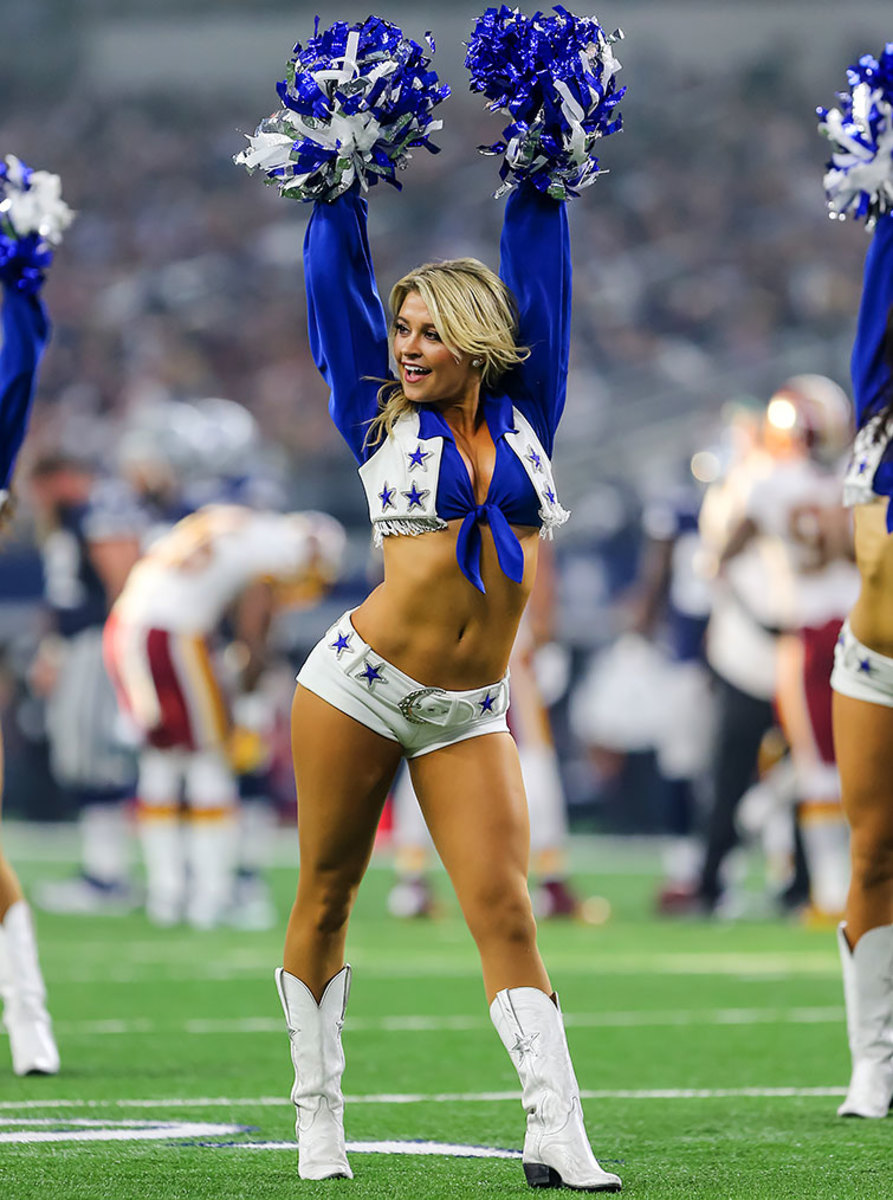 Dallas-Cowboys-cheerleaders-GettyImages-625826724_master.jpg