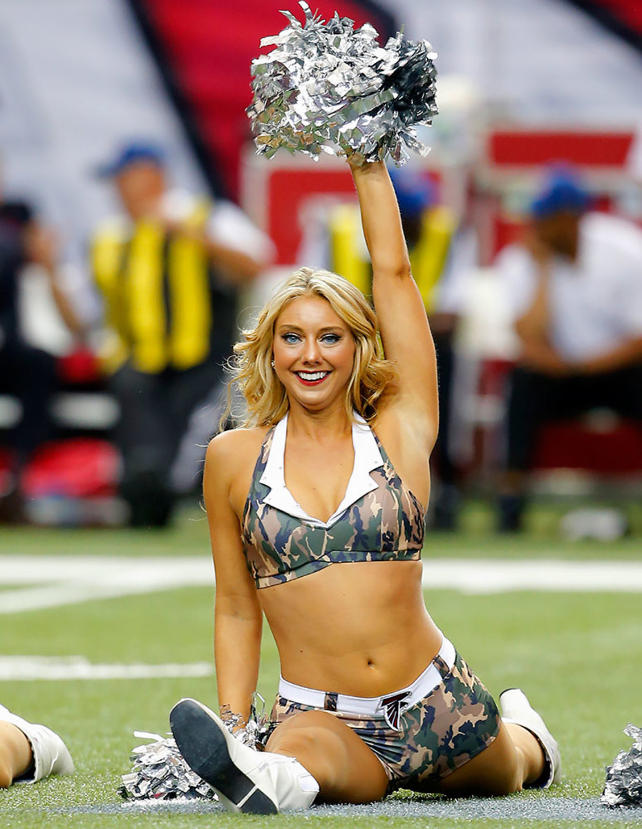 Atlanta-Falcons-cheerleaders-GettyImages-626201862_master.jpg