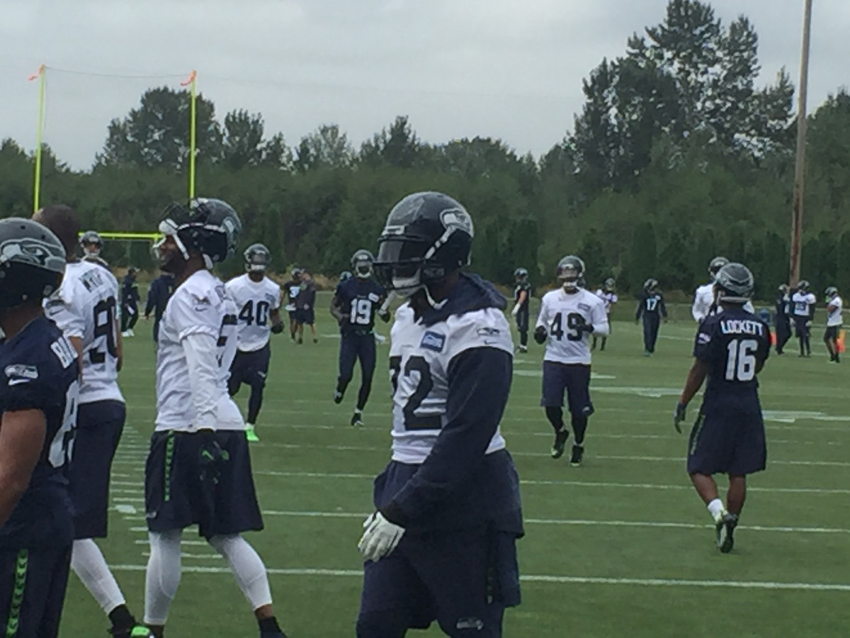 seahawks-michael-bennett-training-camp-inline.jpg