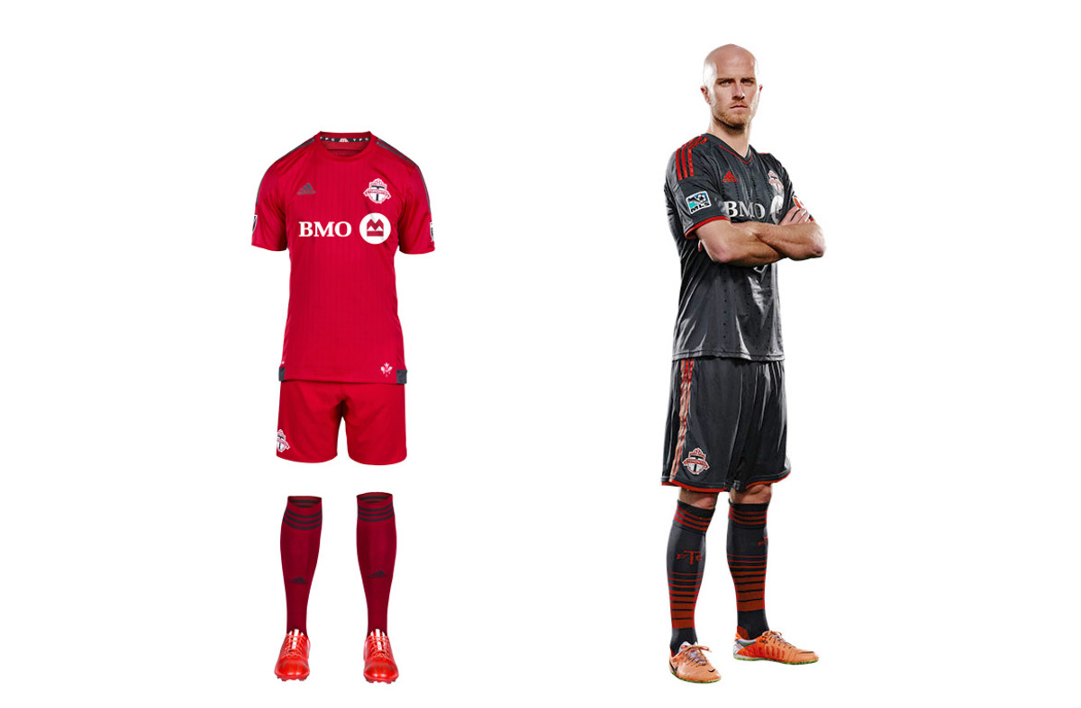 Toronto-fc-uniform