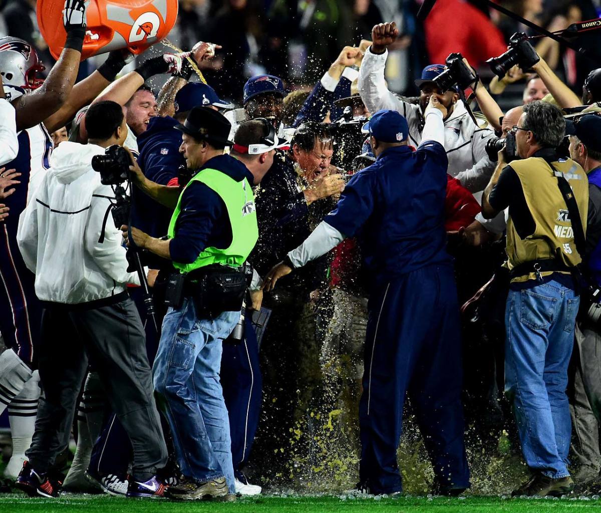 Bill-Belichick-gatorade-bath.jpg