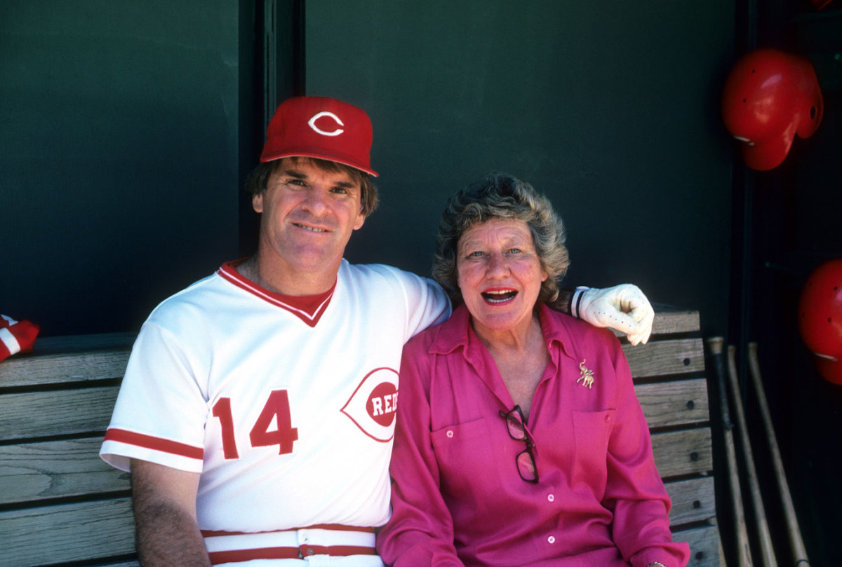 1985-06-Pete-Rose-Marge-Schott-079114312.jpg