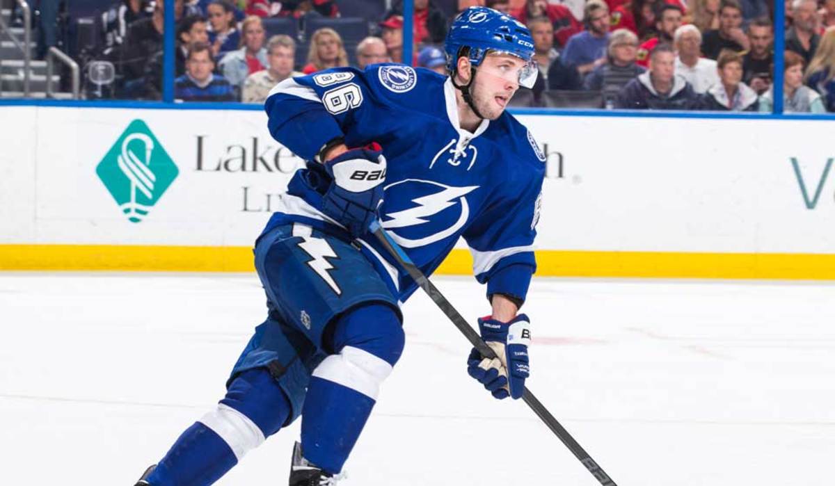 Watch Lightning's Kucherov scores gamewinning goal against Rangers