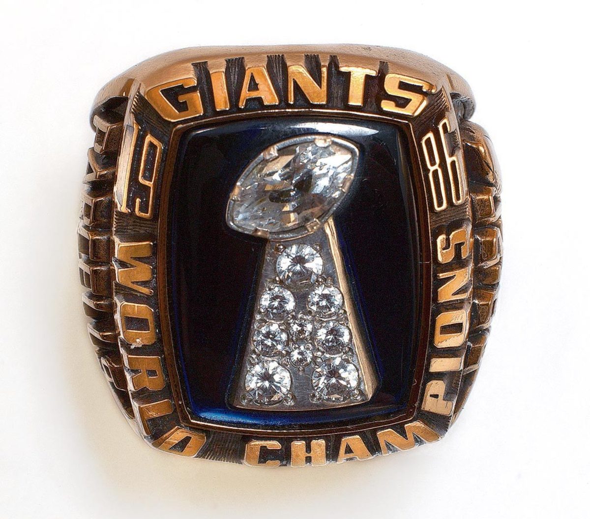 21-Super-Bowl-XXI-ring-001080484Final.jpg
