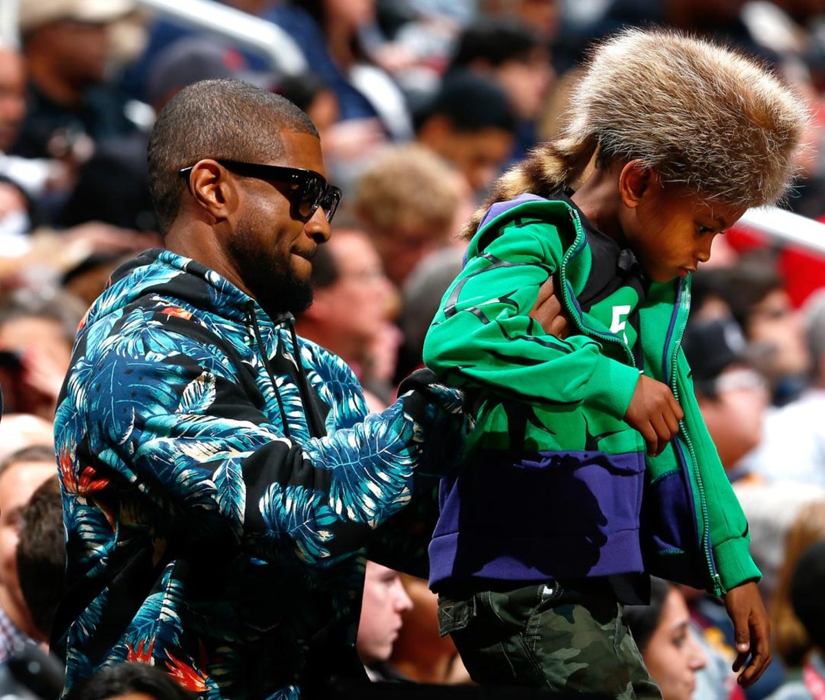 2014-1230-Usher-son.jpg