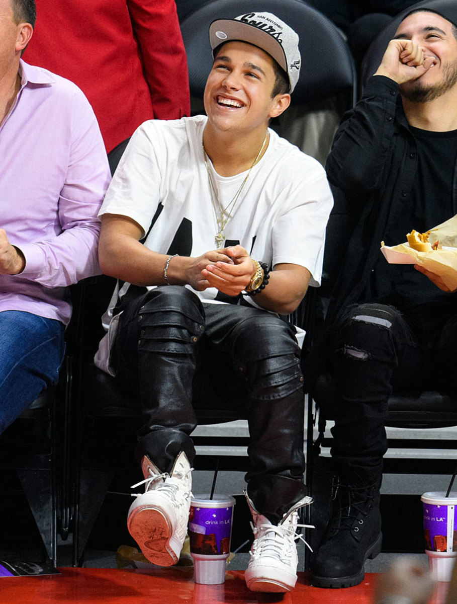 2015-0219-Austin-Mahone.jpg