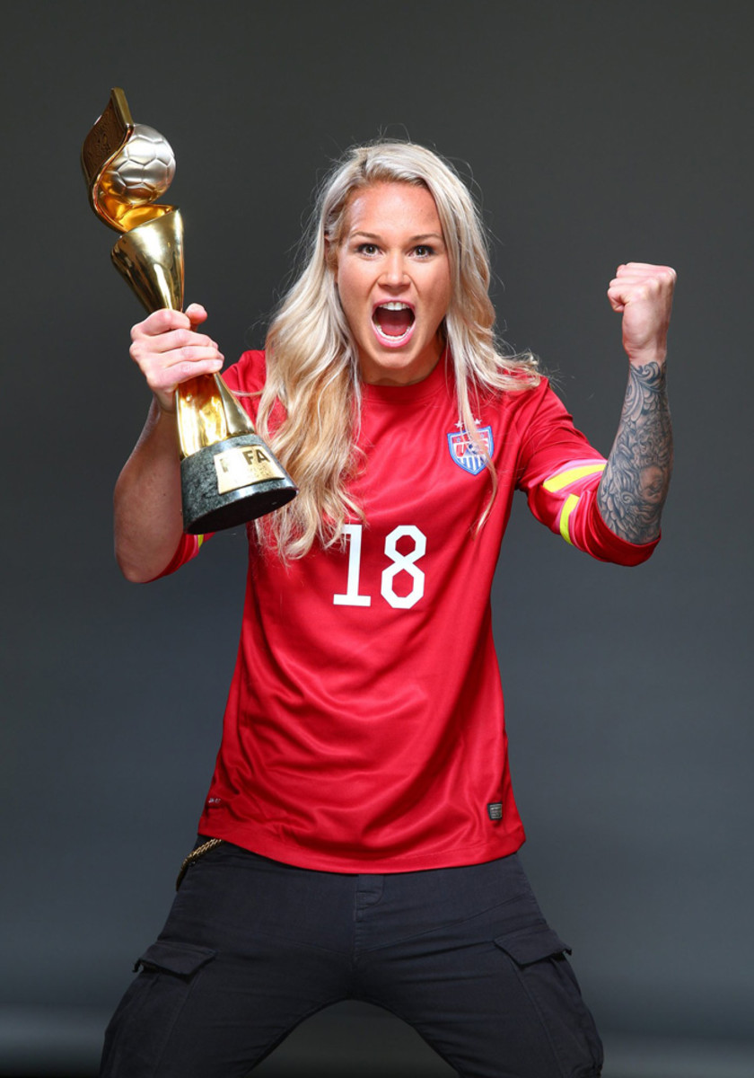 ashlyn-harris-outtake.jpg