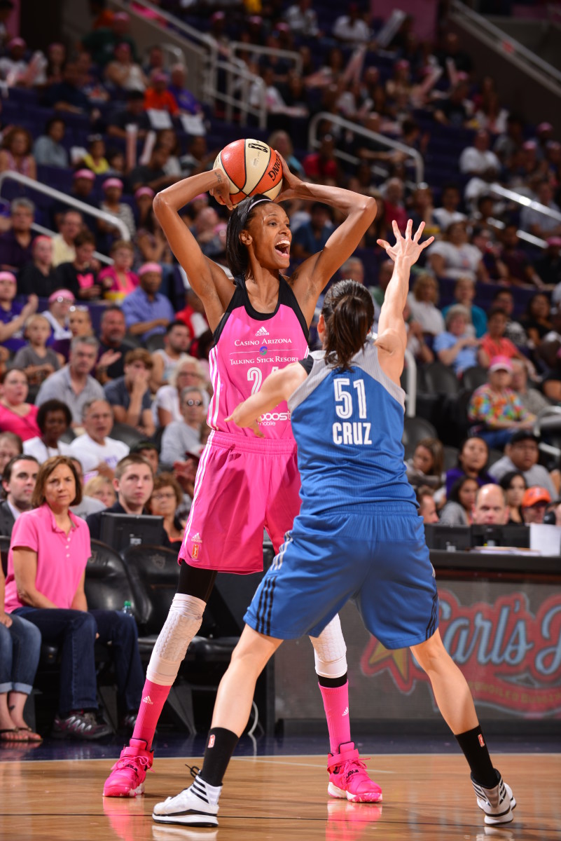 Bonner sets singleseason free throw record in Mercury win Sports