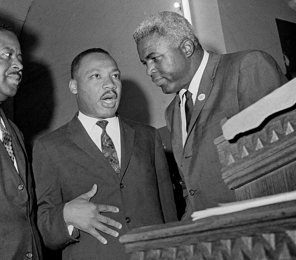 1963-Martin-Luther-King-Jackie-Robinson.jpg