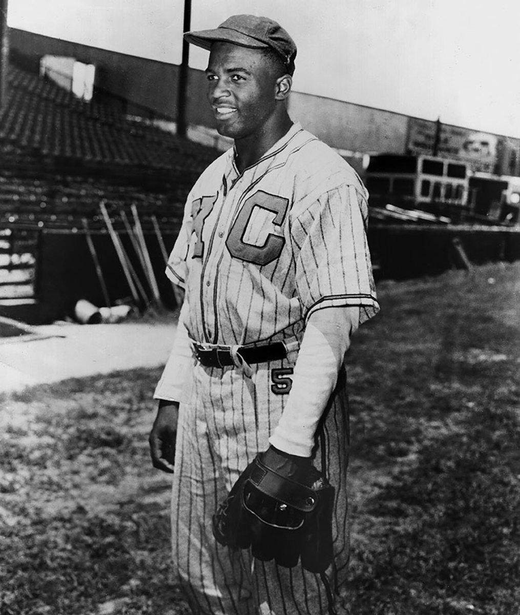 1945-Jackie-Robinson-Kansas-City-Monarchs.jpg