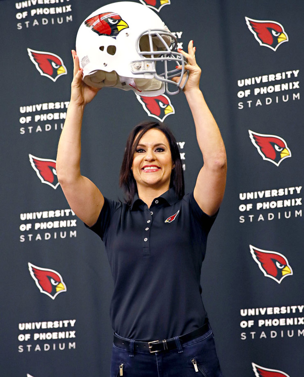 Arizona-Cardinals-Jen-Welter.jpg