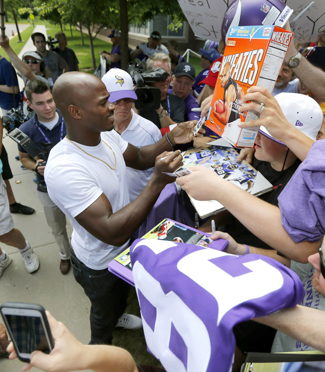 Minnesota-Vikings-Adrian-Peterson.jpg