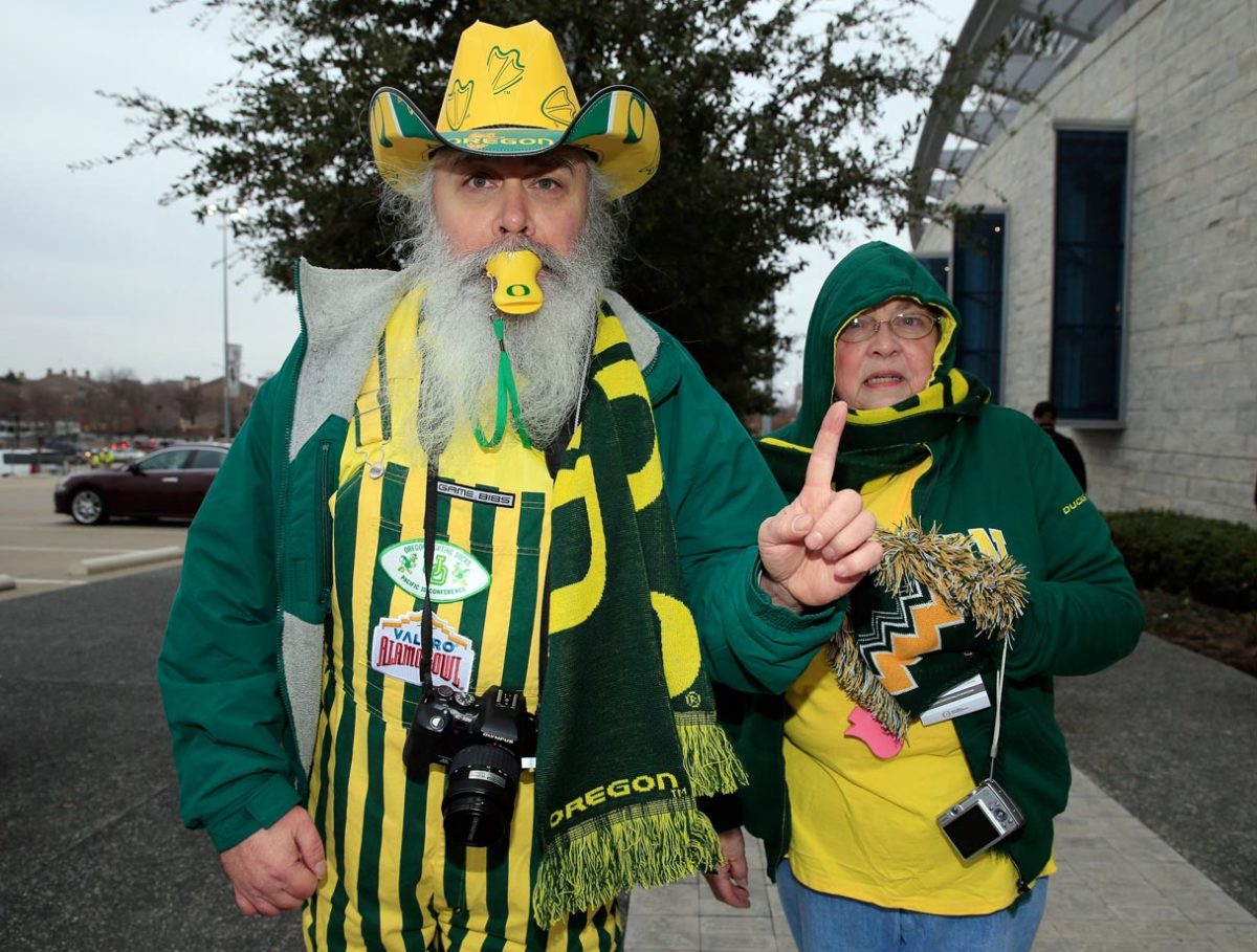 Oregon-fans-461453334.jpg