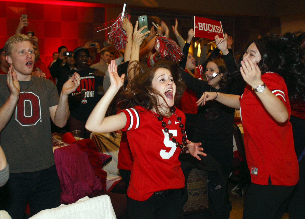 Ohio-State-fans-3c91a753d17c4475b8ec58(2).jpg