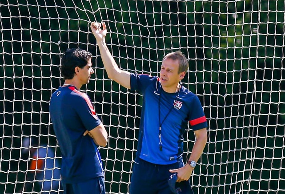 140513130126-2014-jurgen-klinsmann002-team-usa-training-single-image-cut.jpg