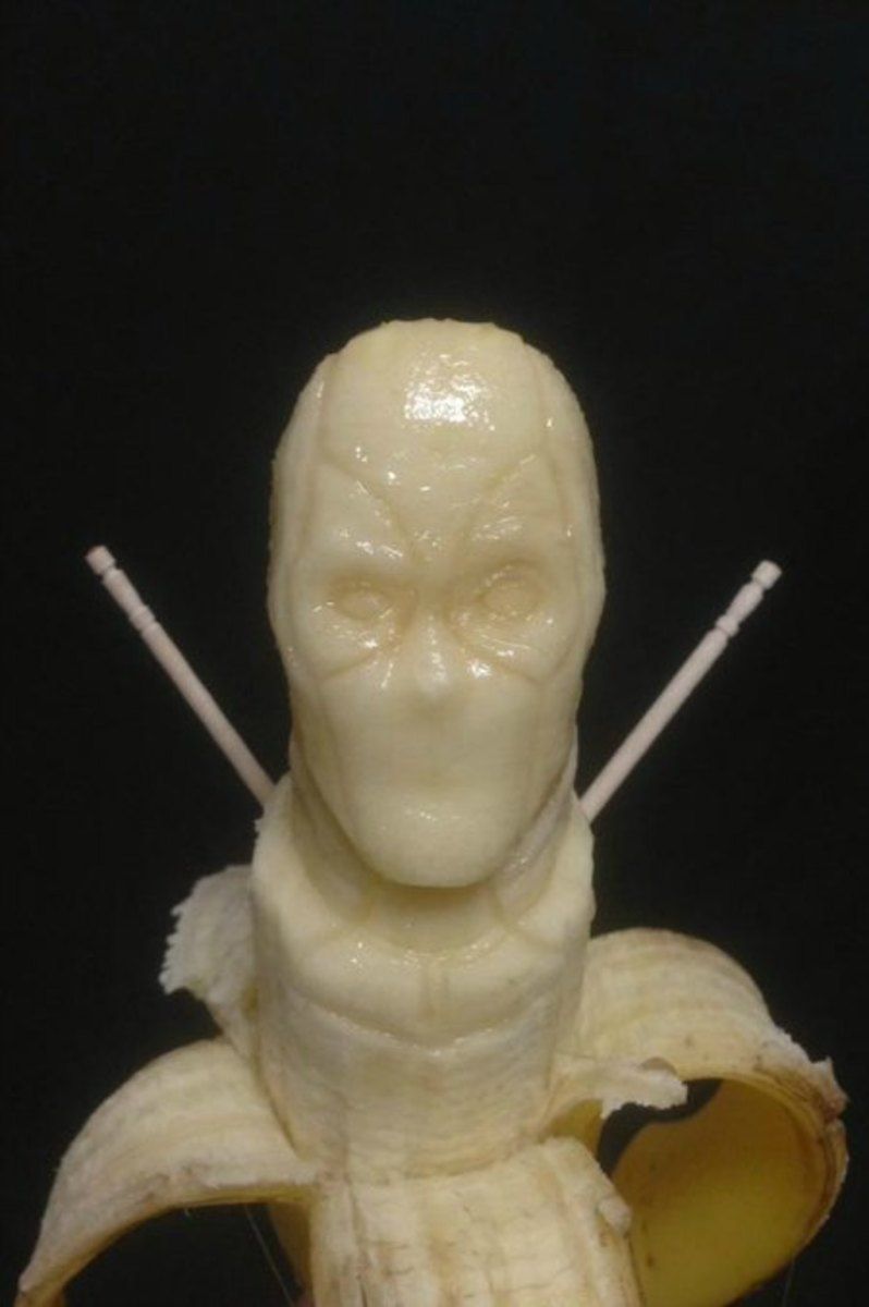 banana-sculpture-deadpool.jpg