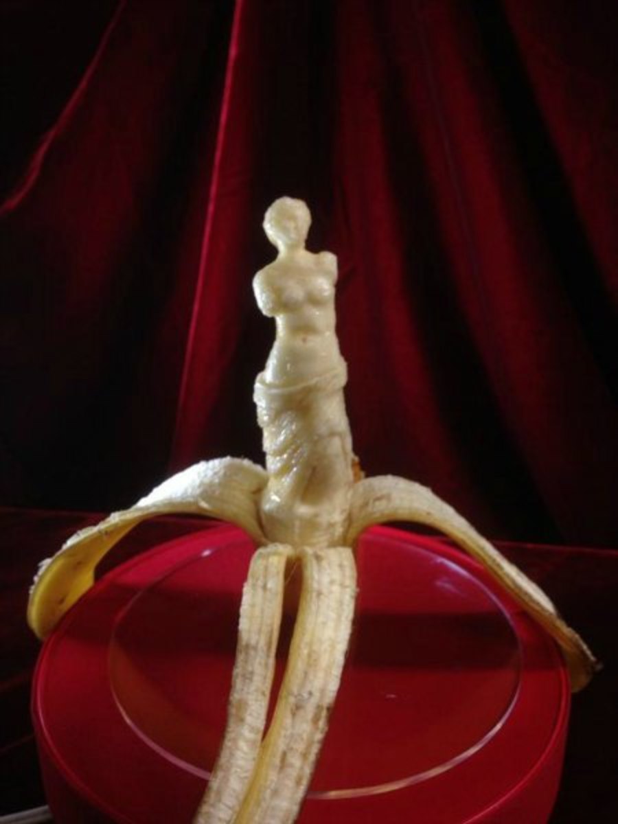 banana-sculpture-venus.jpg