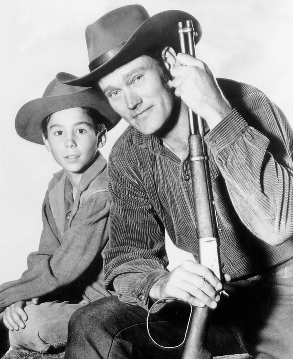 chuck-connors-the-rifleman.jpg