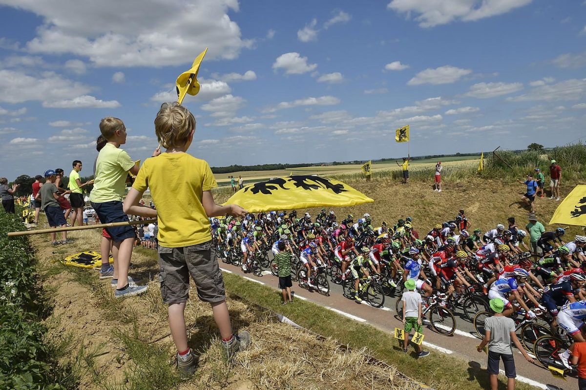 tour-de-france-fans-479667574_master.jpg