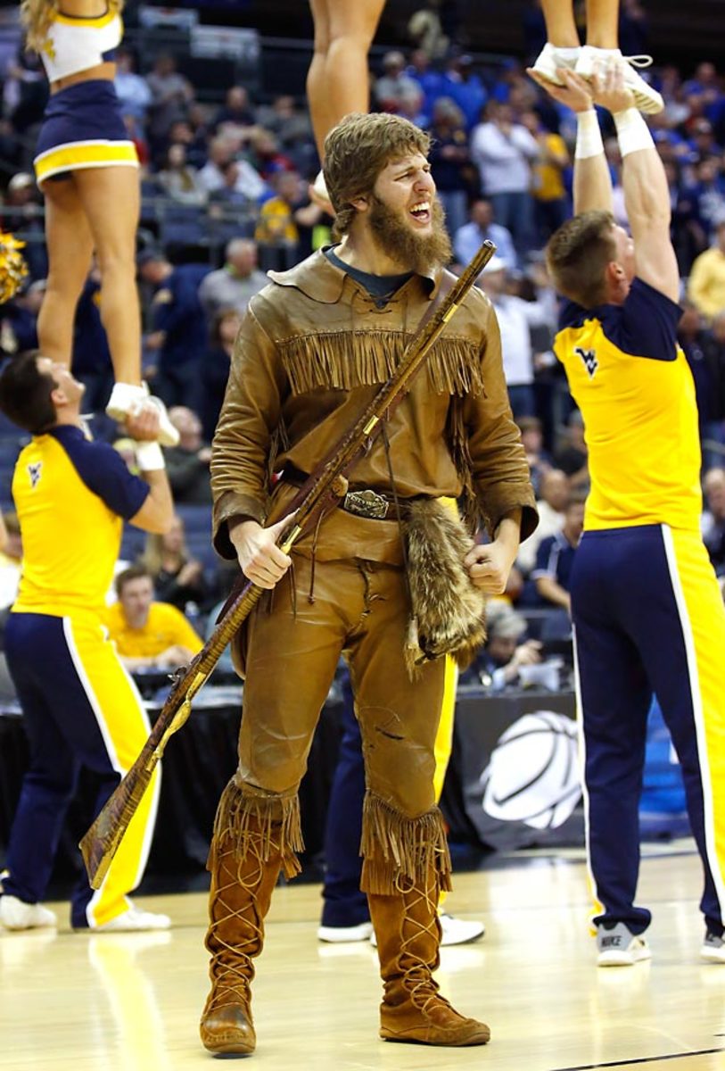 12-west-virginia-mascot.jpg