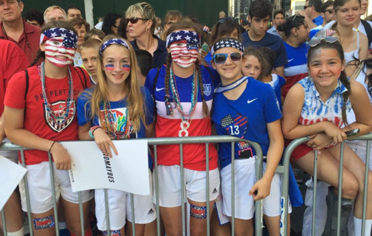 uswnt-parade-face-paint.jpg