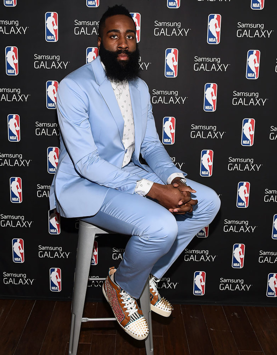 2015-0213-James-Harden-GettyImages-463410322_master.jpg