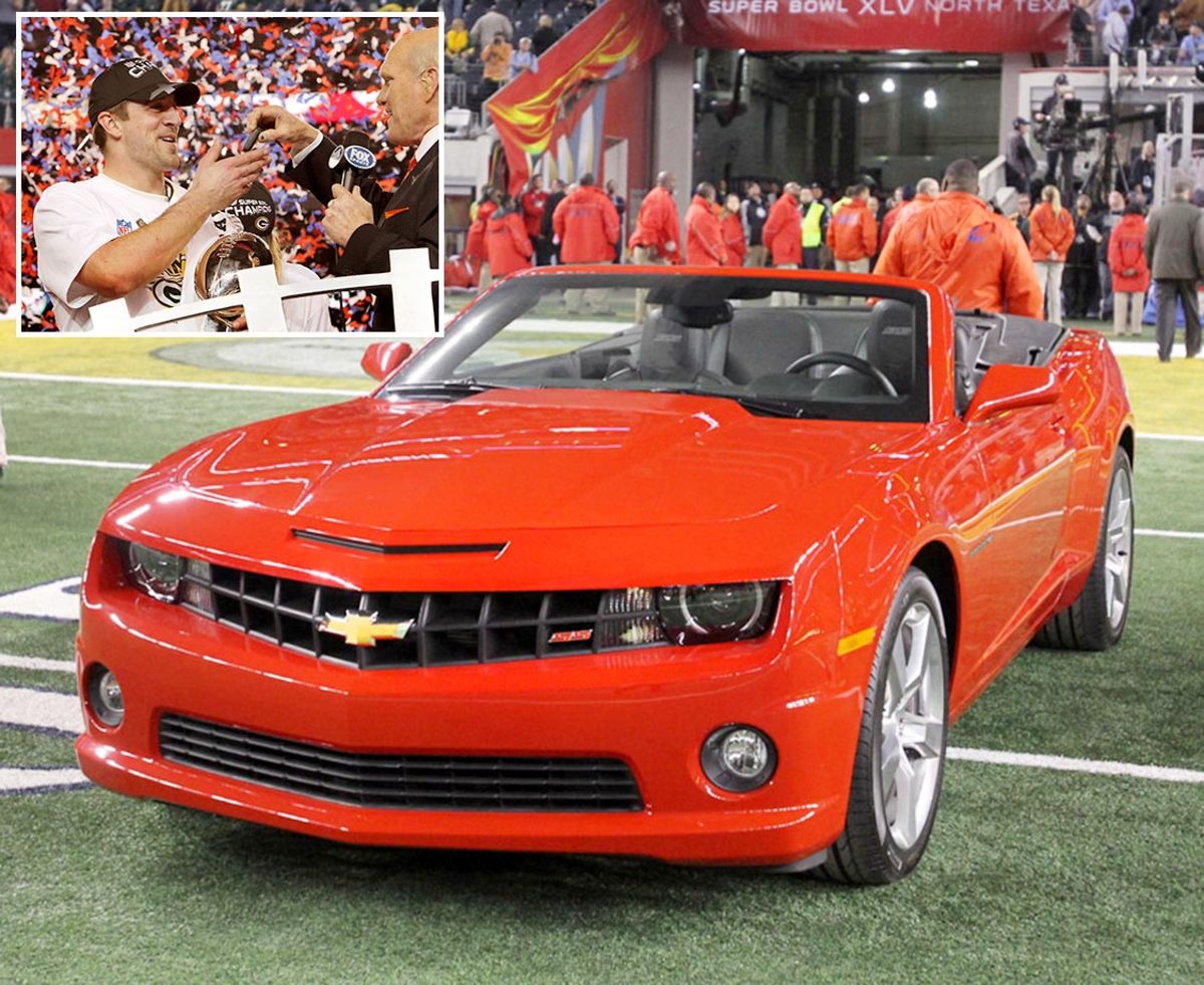 2011-aaron-rodgers-camaro-2.jpg