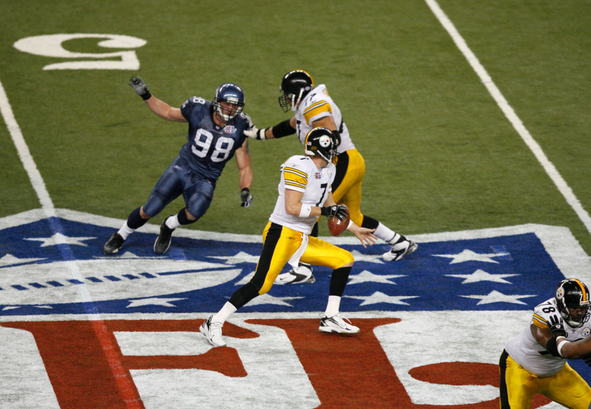 ben-roethlisberger-super-bowl-xl-scramble-1_0.jpg