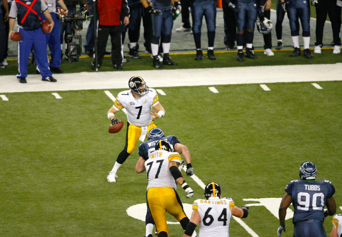 ben-roethlisberger-super-bowl-xl-scramble-4_0.jpg