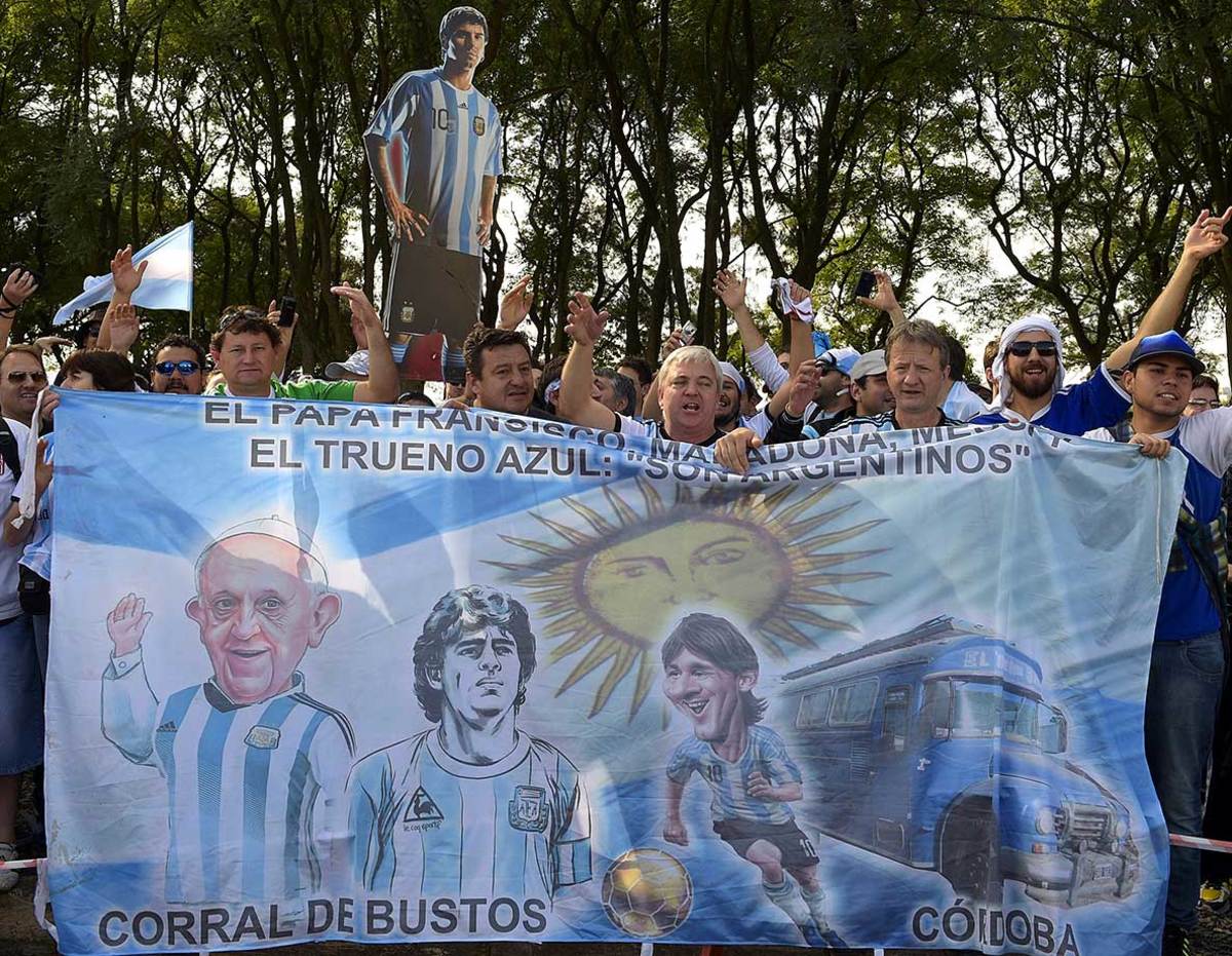 2014-0624-Argentina-fans-Pope-Francis-Diego-Maradona-Lionel-Messi.jpg
