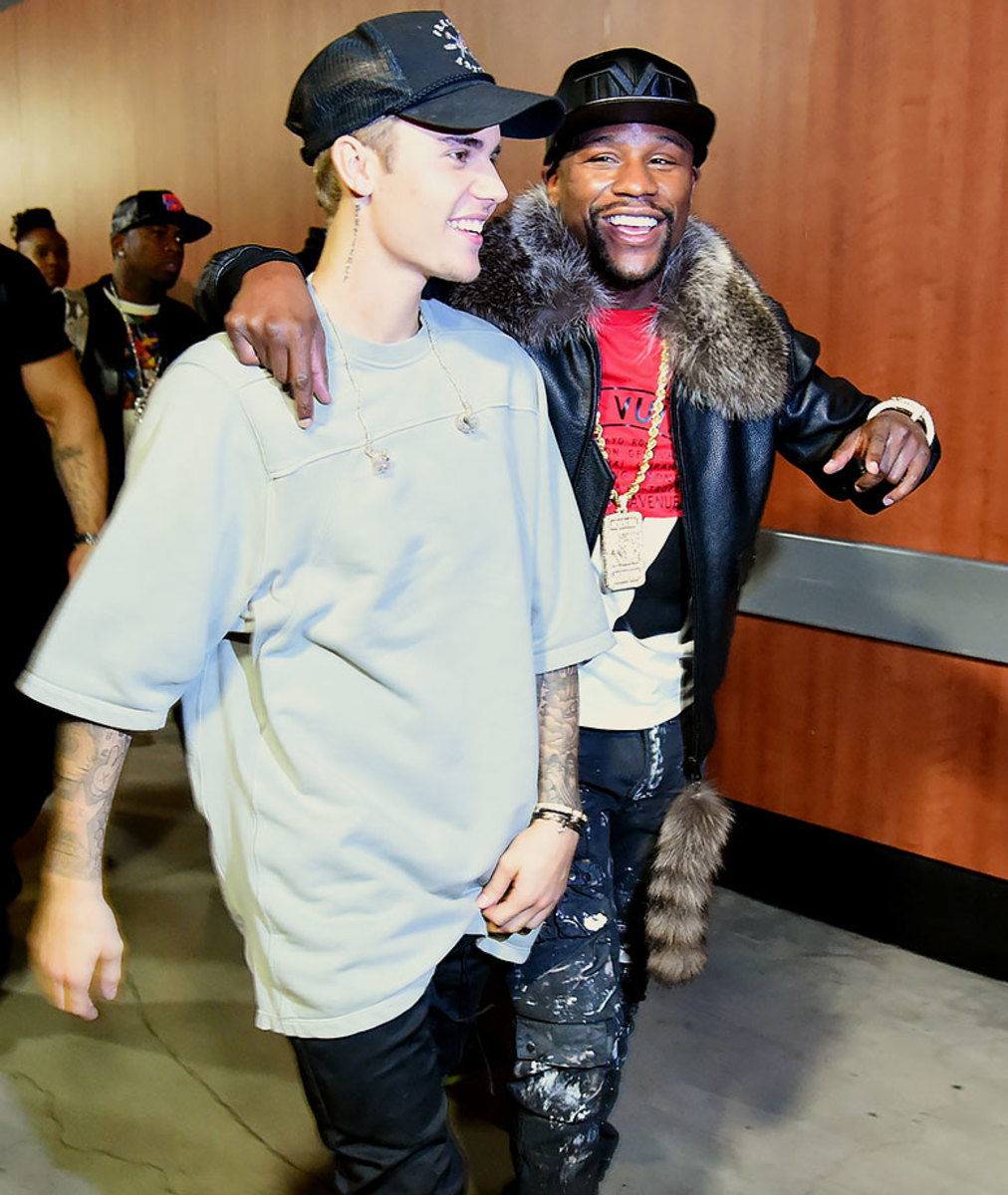 2015-1113-Justin-Bieber-Floyd-Mayweather-Jr.jpg