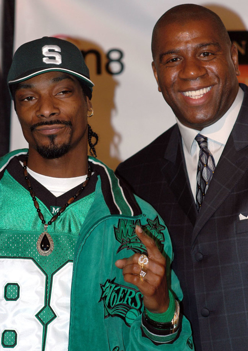 2004-0214-Snoop-Dogg-Magic-Johnson.jpg