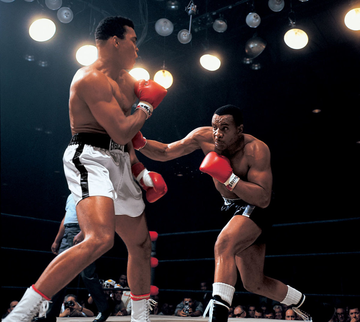 Muhammad-Ali-Sonny-Liston-II-001314314.jpg