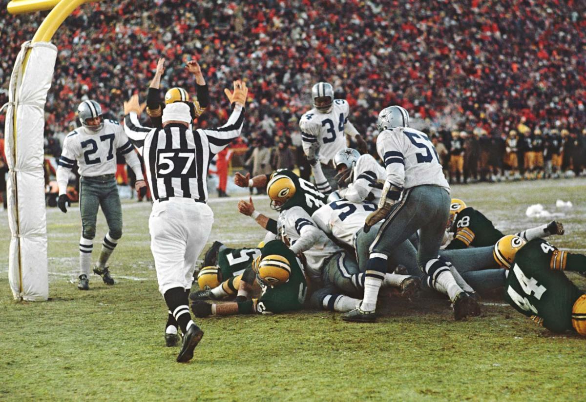 1967-Packers-Cowboys-Bart-Starr-Ice-Bowl-077912906final_0.jpg