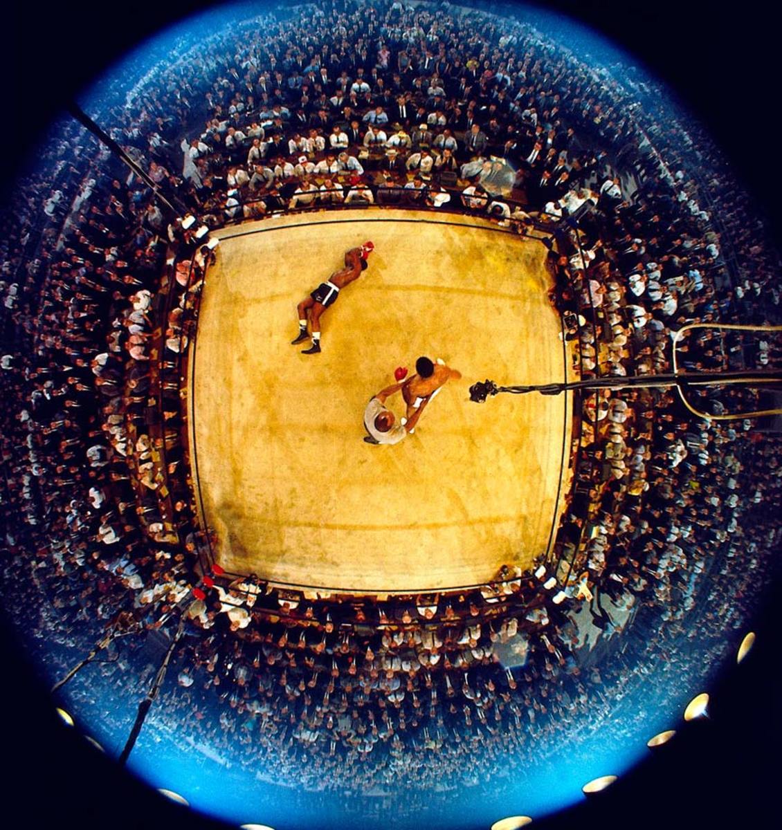 Muhammad-Ali-Sonny-Liston-II-001314312.jpg