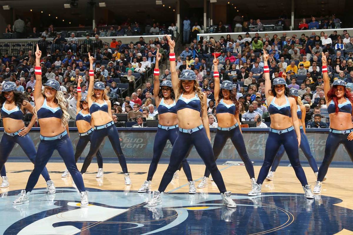Memphis-Grizzlies-Grizz-Girls-458822588_10.jpg