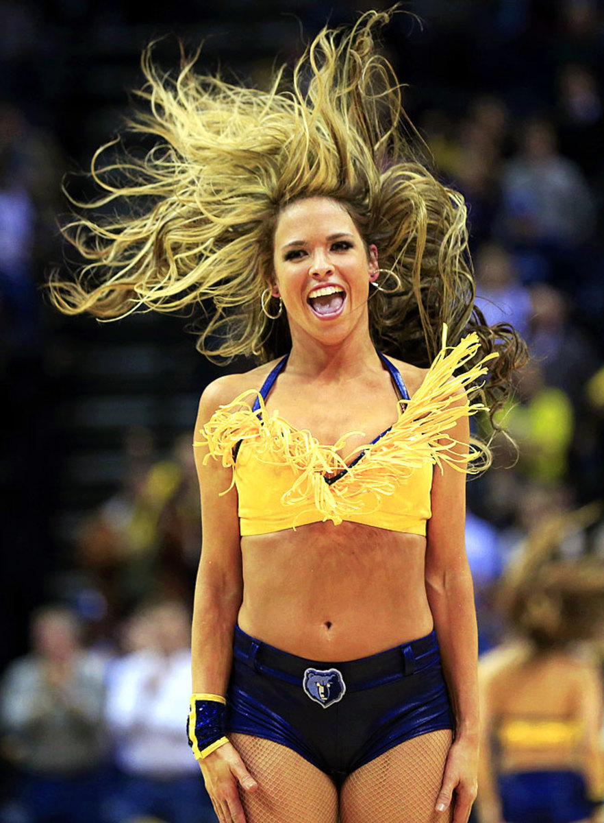 Memphis-Grizzlies-Grizz-Girls-6937f7a545d4455db88da814884af116-0.jpg