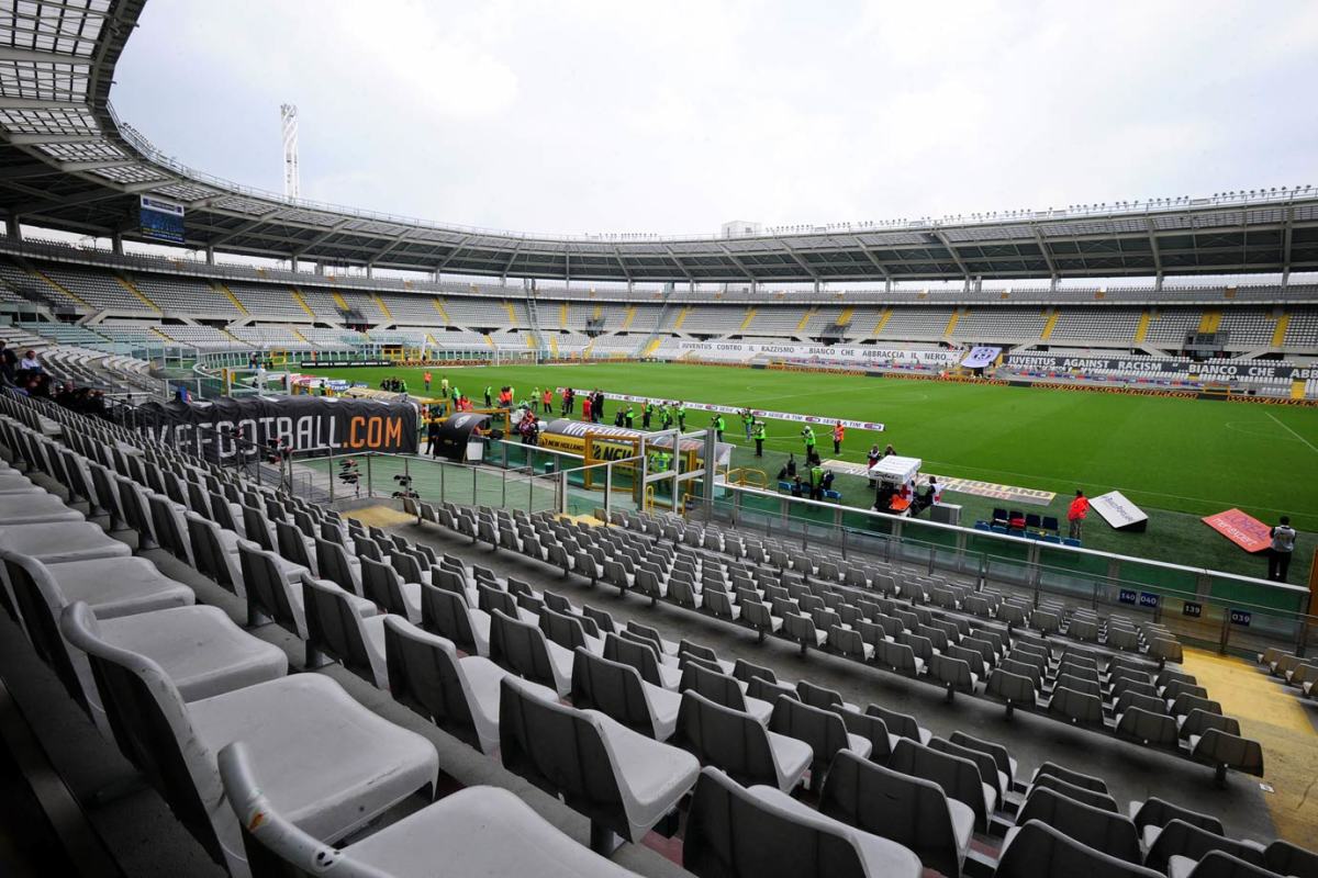 2009-Juventus-Atalanta-empty-stadium.jpg