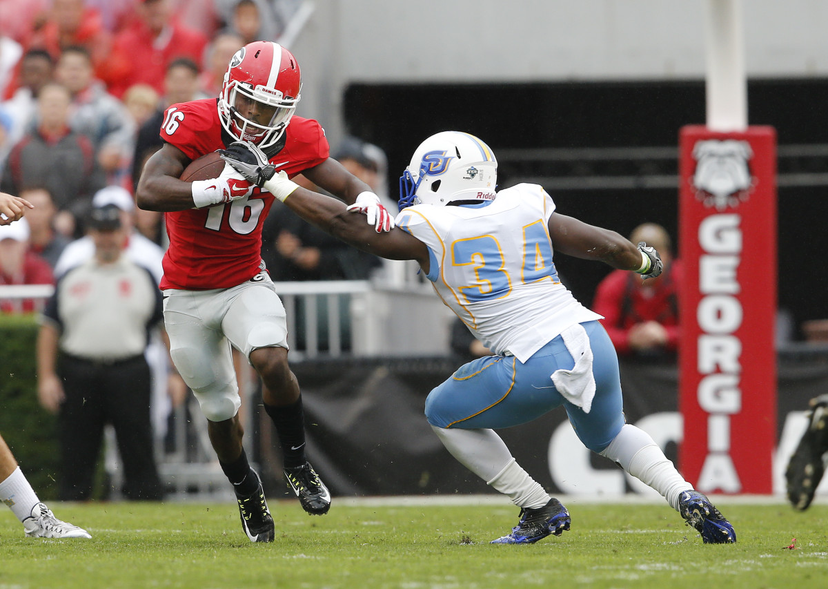 No. 8 WR McKenzie apologizes for restaurant incident Sports