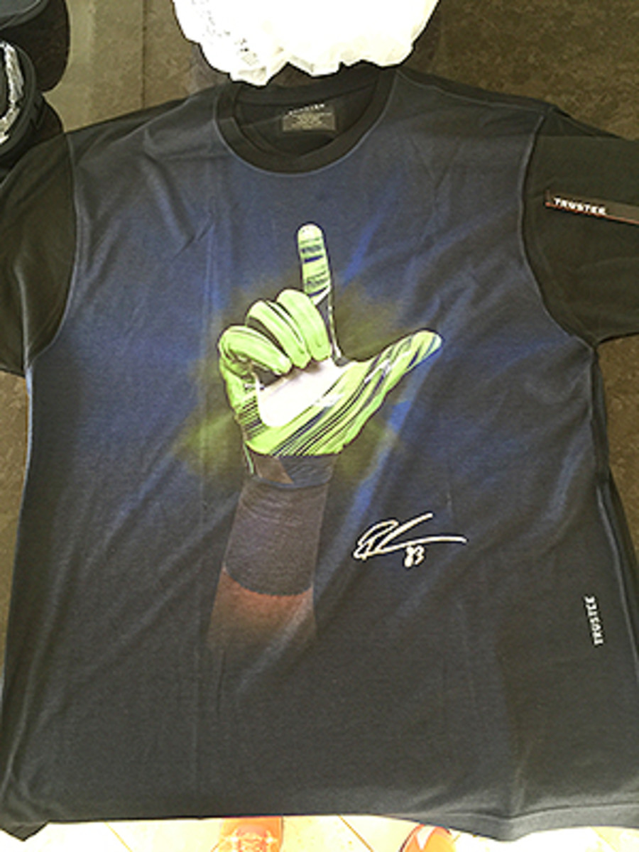 Ricardo Lockette will be wearing this tshirt as he raises the 12th Man flag.