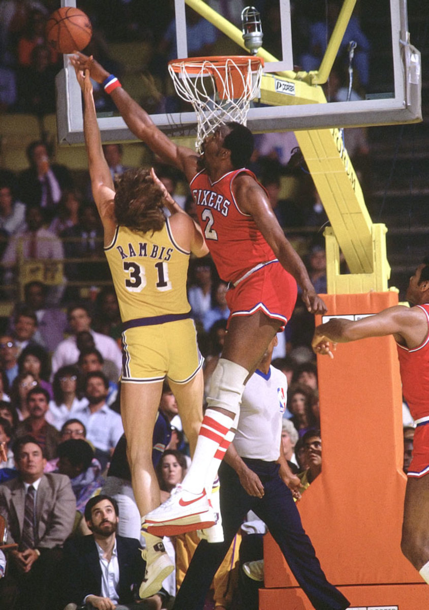 1983-Moses-Malone-Kurt-Rambis-001302005.jpg